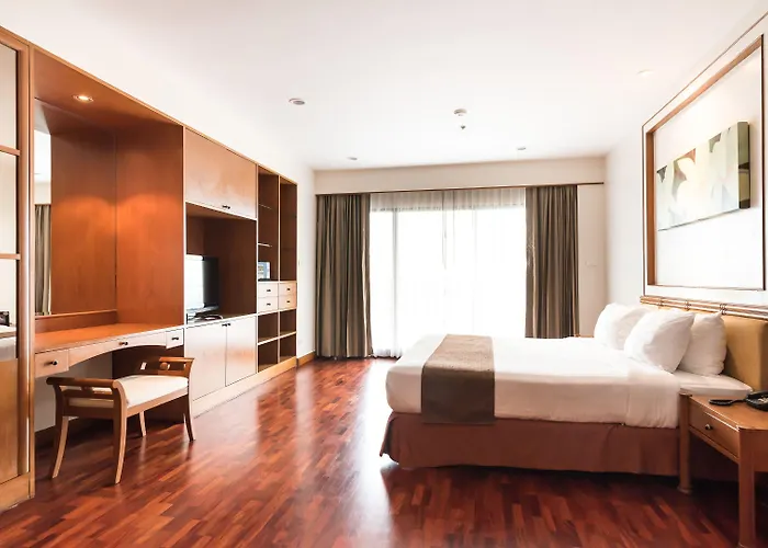 Somerset Park Suanplu Apartment *