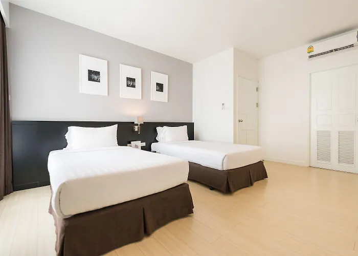 Somerset Park Suanplu Apartment *