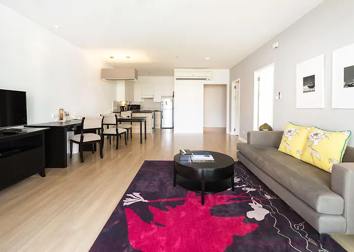 Somerset Park Suanplu Apartment